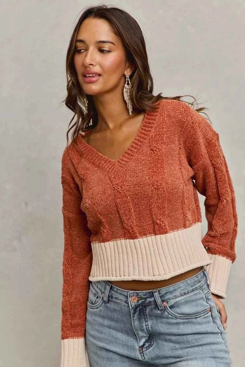 Rust Chenille Cable Knit V-Neck Contrast Cropped Sweater by So Me