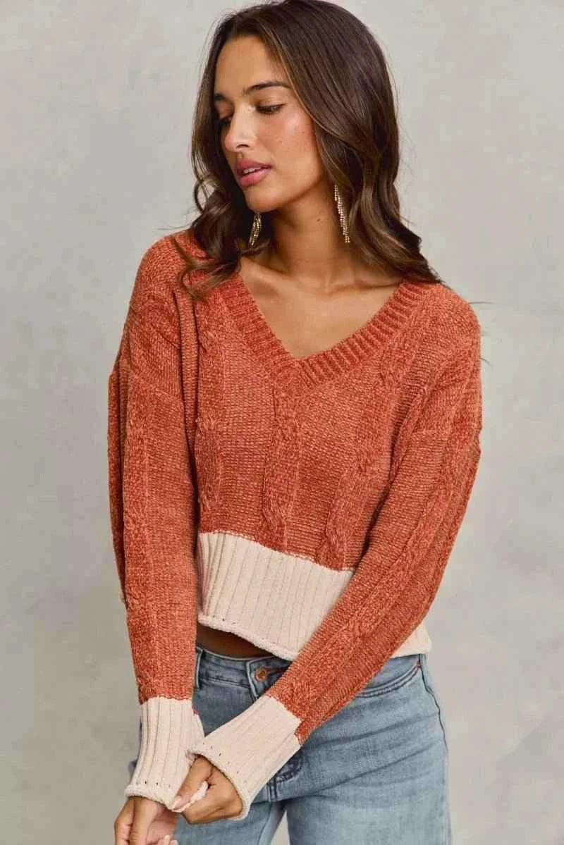 Rust Chenille Cable Knit V-Neck Contrast Cropped Sweater by So Me